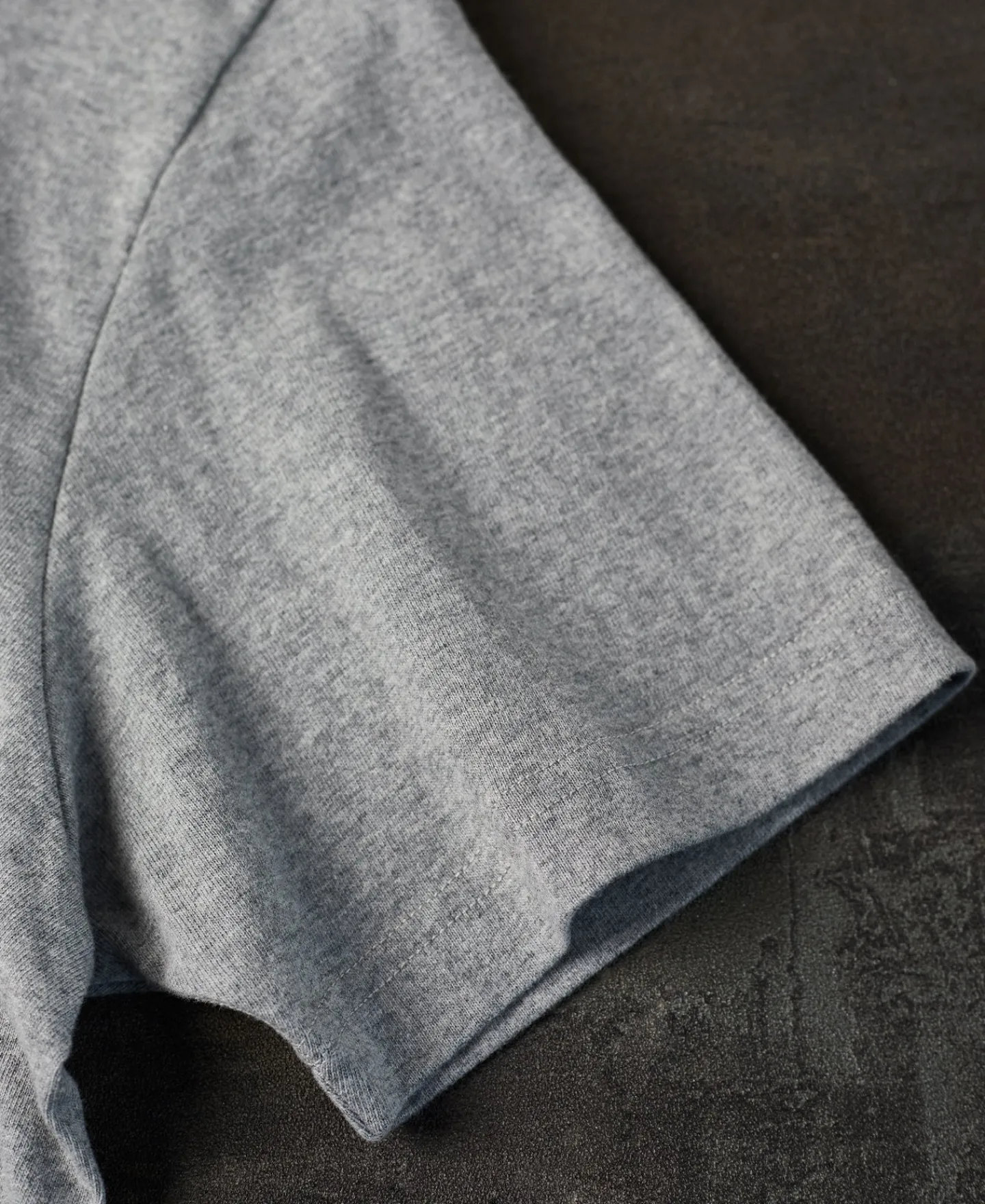 Best Classic Fit 7.4 oz Jersey Crewneck Tubular T-Shirt - Gray Short Sleeve T-Shirts | T-shirts