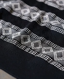 Fashion Diamond Pattern Jacquard Crew Neck T-Shirt - White/Black Short Sleeve T-Shirts | T-shirts