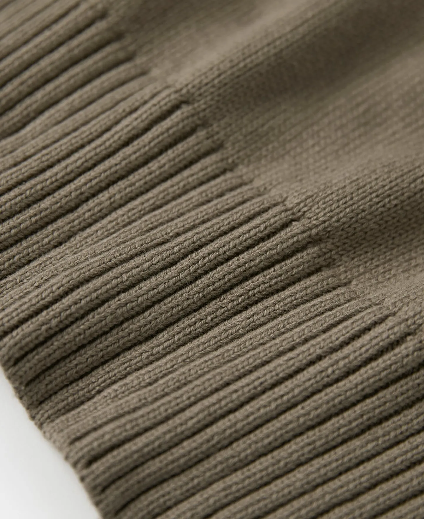 Discount Lot 916 Ivy Mock Neck Sweater - Olive Knitwear&sweaters