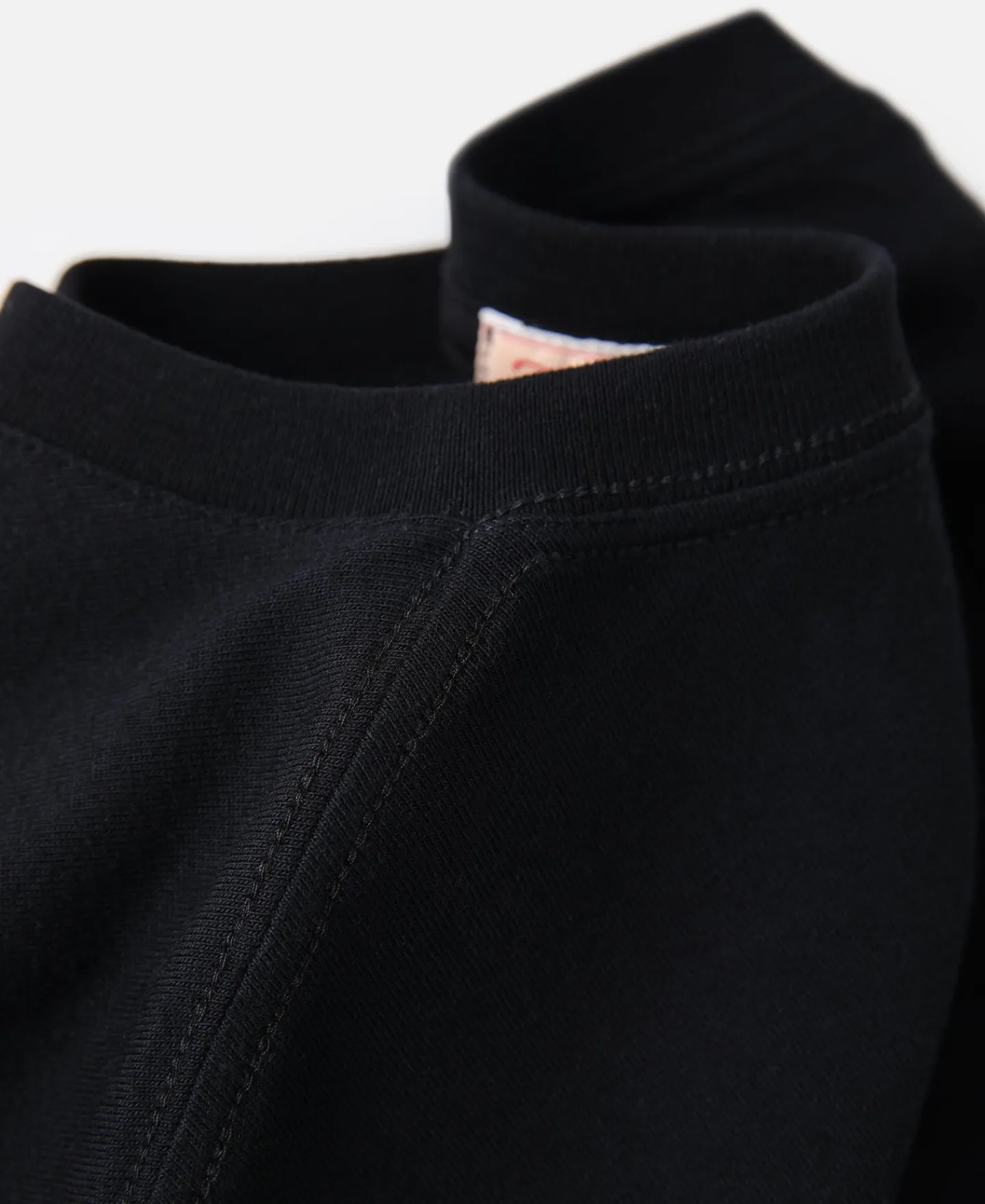 Hot 7.2 oz Cotton V-Neck Tubular T-Shirt - Black Short Sleeve T-Shirts | T-shirts
