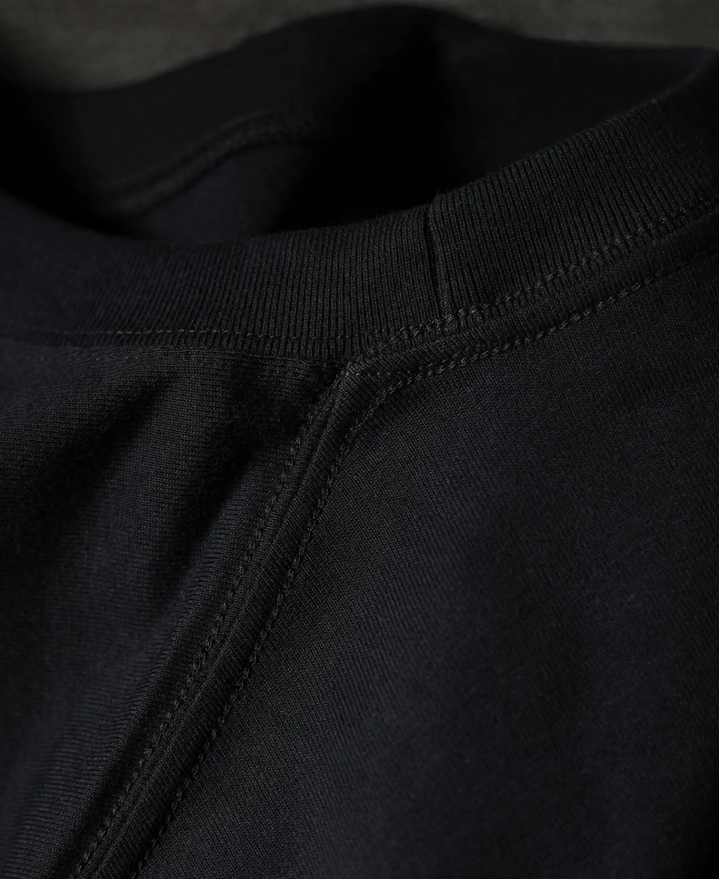 Online Regular Fit 9.3 oz Jersey Crewneck Tubular T-Shirt - Black Short Sleeve T-Shirts | T-shirts