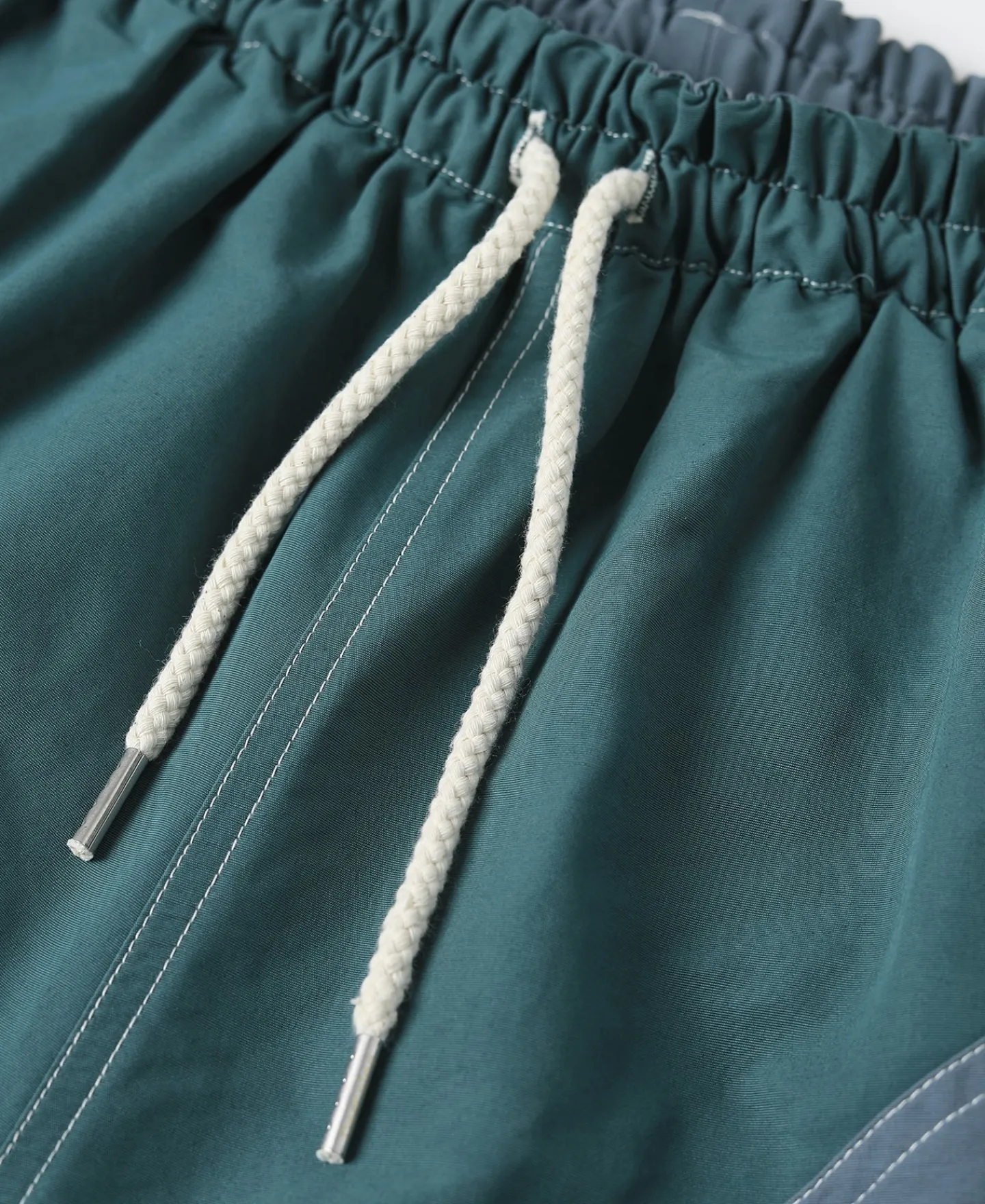 Fashion Two-Tone Beach Swim Trunks - Green/Iron Blue Shorts