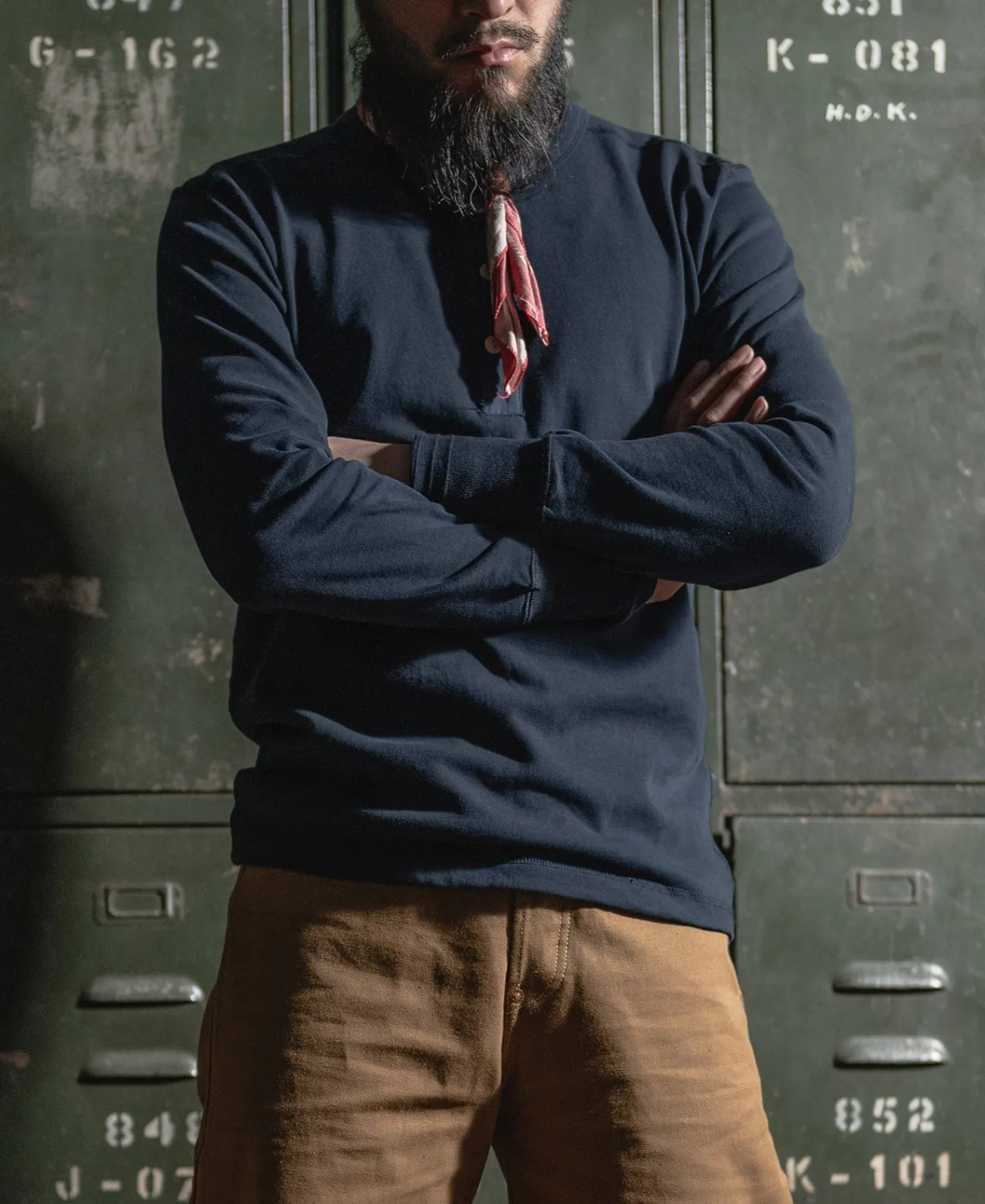 Outlet Vintage Long Sleeve Henley Shirt - Navy Henleys | Long Sleeve T-Shirts